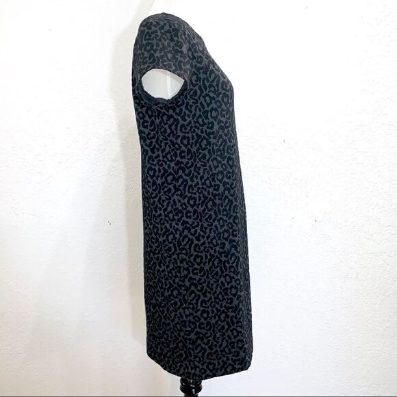 Loft Leopard Print Jacquard Fabric Dress Short sleeves exposed back zipper - Picture 3 of 8